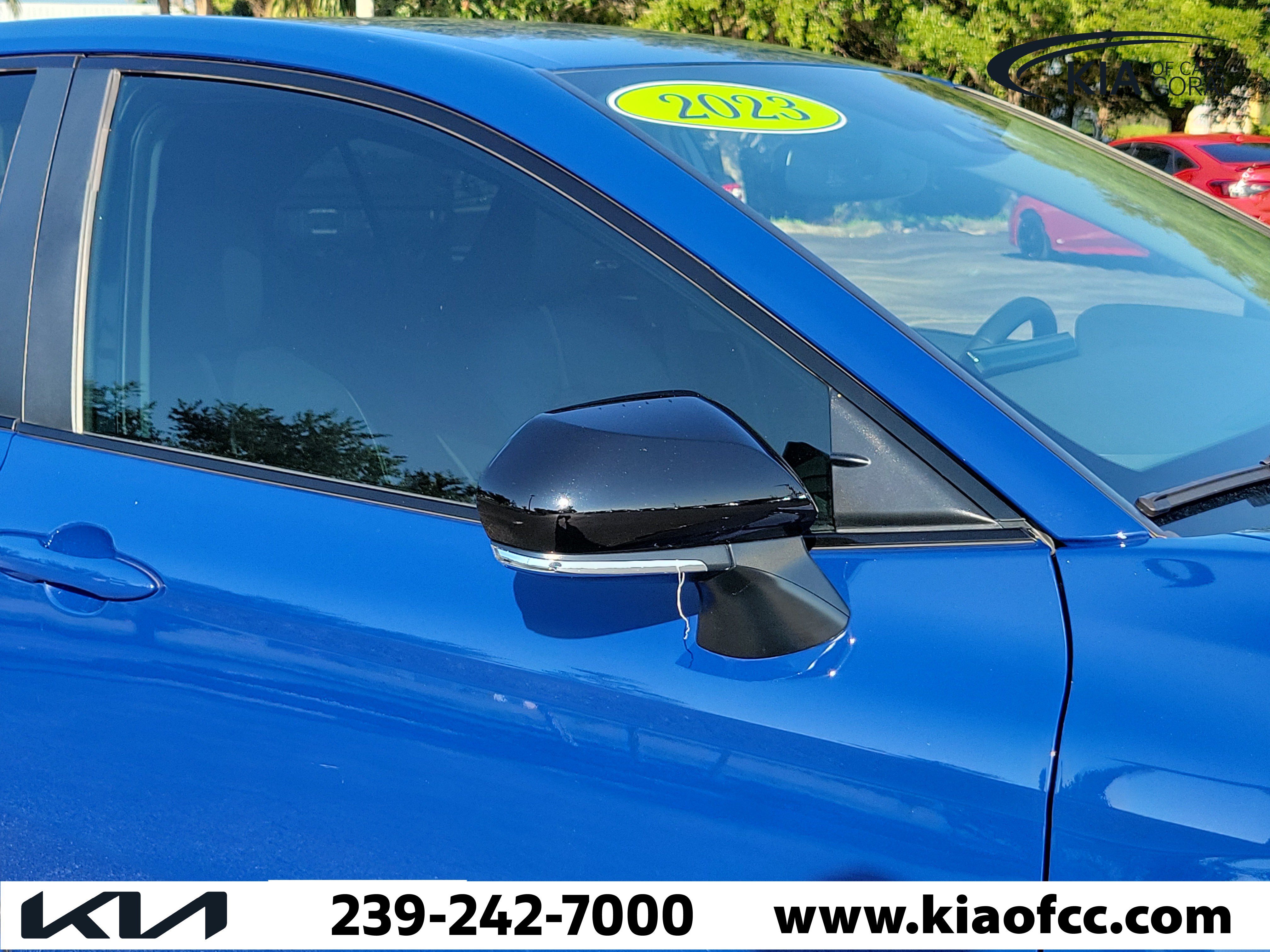 Used 2023 Toyota Camry SE w/ Convenience Package FWD image 8