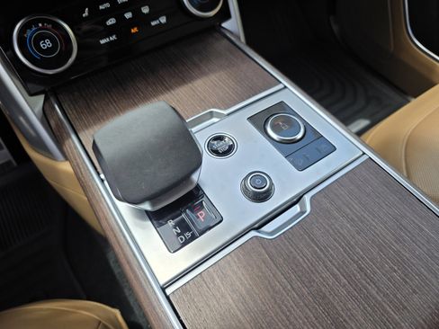 Certified 2023 Land Rover Range Rover SE image 22