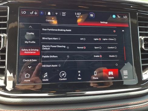 Used 2025 Dodge Durango GT AWD/4WD image 13