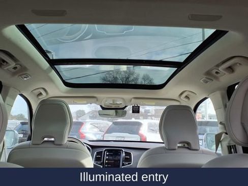 New 2025 Volvo XC90 T8 Plus image 27