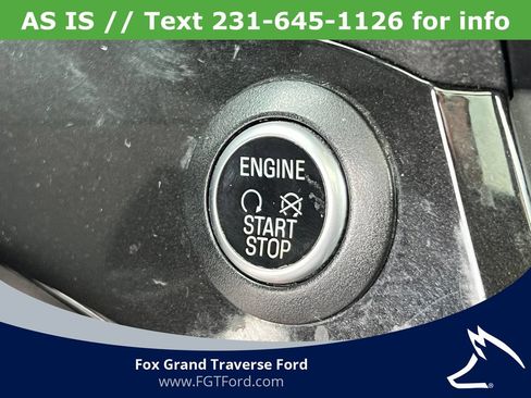 Used 2017 Ford Escape Titanium w/ Equipment Group 301A AWD/4WD image 26