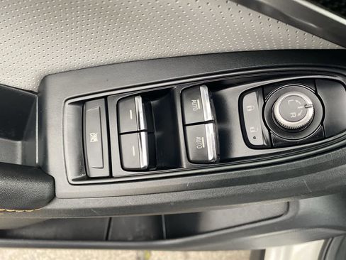 Used 2018 Subaru Crosstrek 2.0i Limited w/ Popular Package #2 image 13