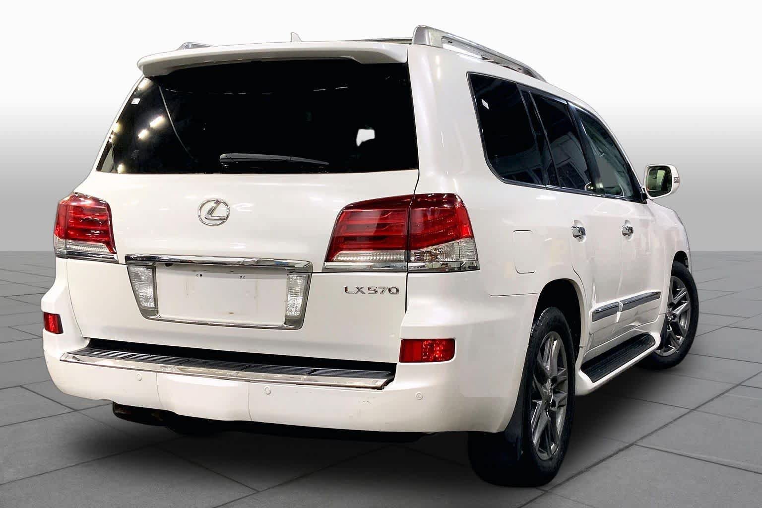 Used 2013 Lexus LX 570 4WD image 13