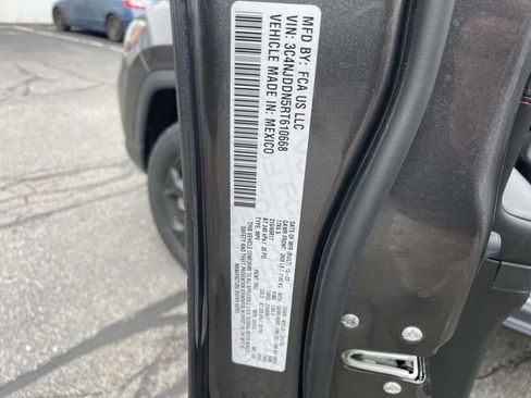 Used 2024 Jeep Compass Trailhawk image 28