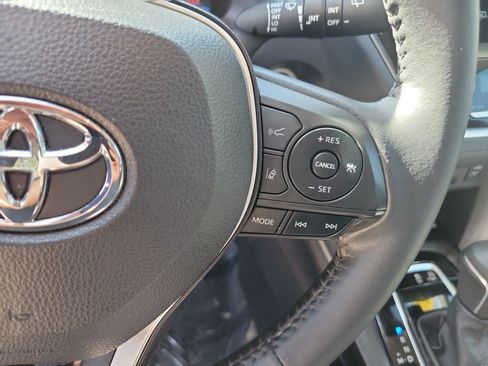 Used 2022 Toyota Corolla Cross LE FWD image 27