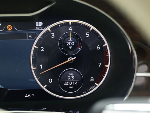 Used 2020 Bentley Flying Spur W12 w/ First Edition Specification image 39