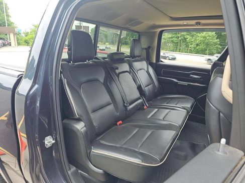 Used 2019 RAM 1500 Laramie AWD/4WD image 8