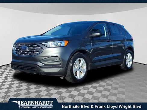 Used 2020 Ford Edge SE image 1
