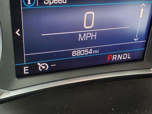 Used 2019 Chevrolet Equinox LT FWD image 18