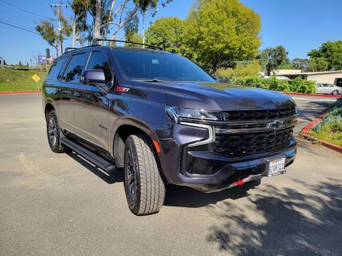 Used 2022 Chevrolet Tahoe Z71 w/ Luxury Package AWD/4WD image 2
