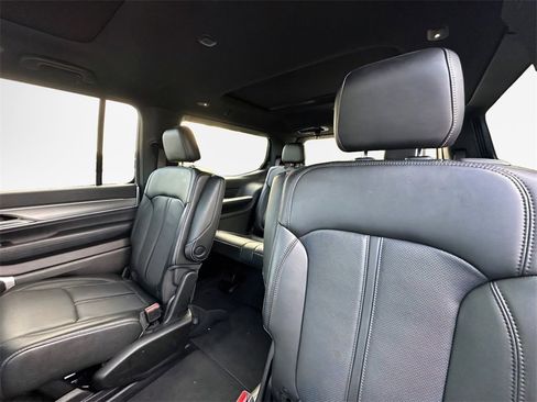 Certified 2024 Jeep Wagoneer Series II image 22