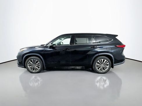 Used 2021 Toyota Highlander Platinum AWD/4WD image 3