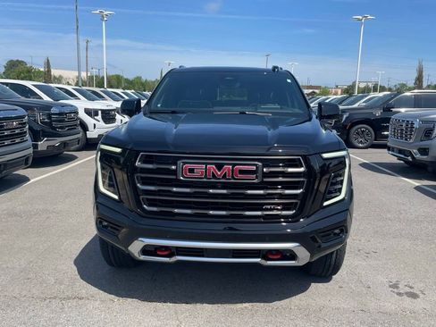 New 2026 GMC Yukon AT4 Ultimate AWD/4WD image 2