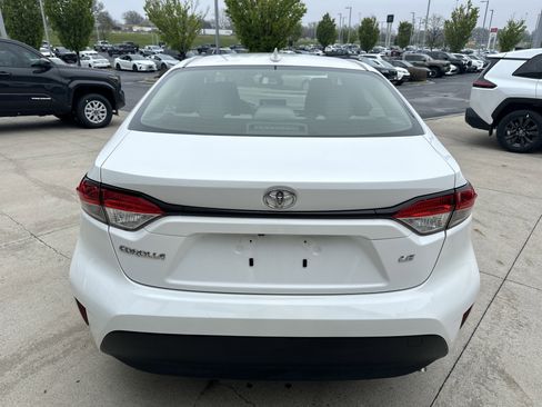 Used 2023 Toyota Corolla LE FWD image 8