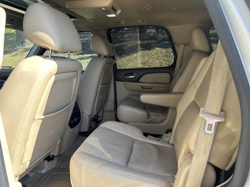 Used 2014 GMC Yukon Denali image 17