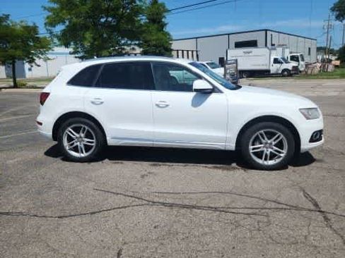 Used 2019 BMW X5 xDrive40i w/ Convenience Package AWD/4WD image 10