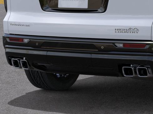 New 2026 Chevrolet Traverse High Country image 14