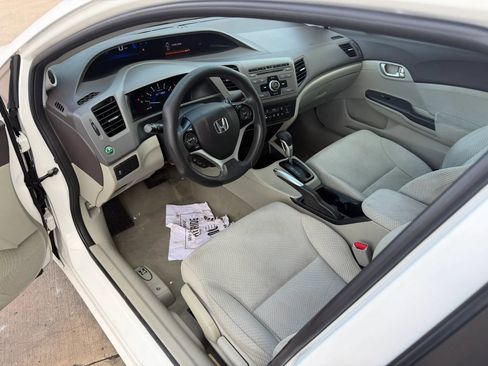 Used 2012 Honda Civic Hybrid Sedan image 15