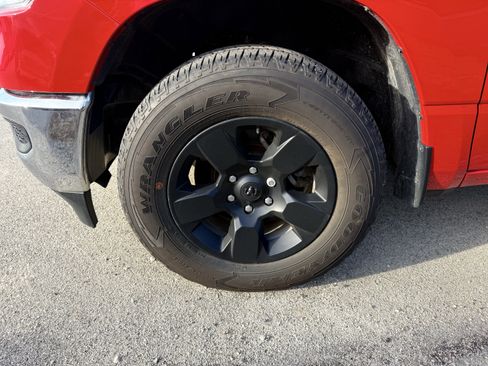 Used 2023 RAM 1500 Big Horn image 10