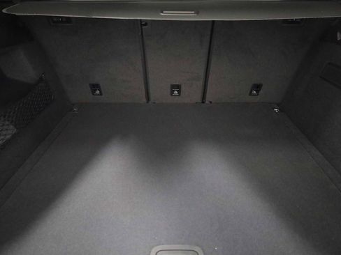 New 2025 Porsche Cayenne GTS image 40