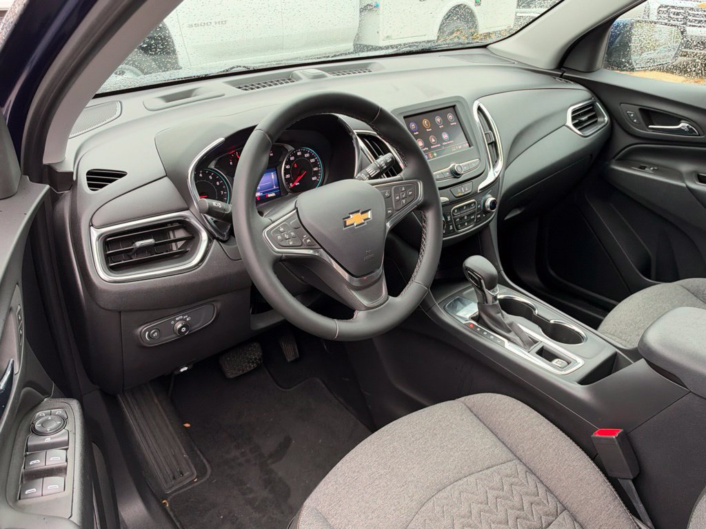 Used 2023 Chevrolet Equinox LT FWD image 12