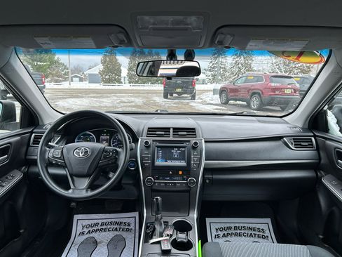 Used 2015 Toyota Camry LE image 20