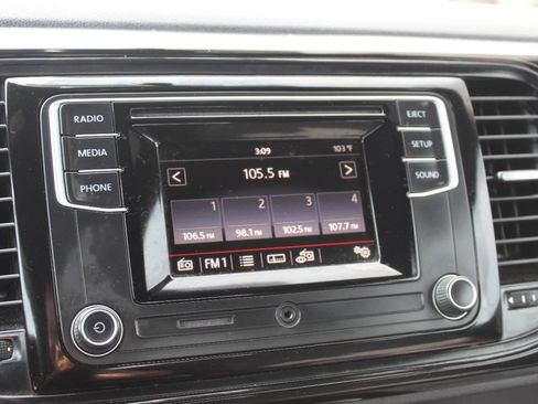 Used 2019 Volkswagen Beetle 2.0T S image 16