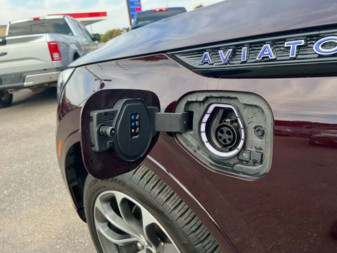 Used 2023 Lincoln Aviator Grand Touring w/ Equipment Group 301A image 10