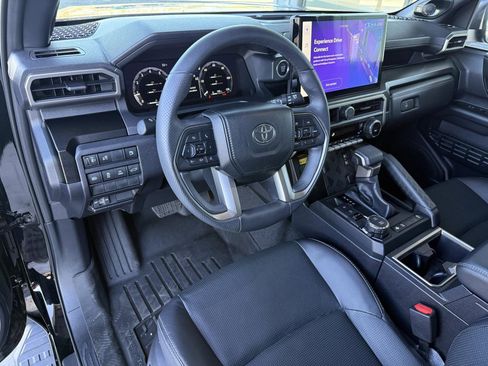 Used 2025 Toyota 4Runner Limited AWD/4WD image 16