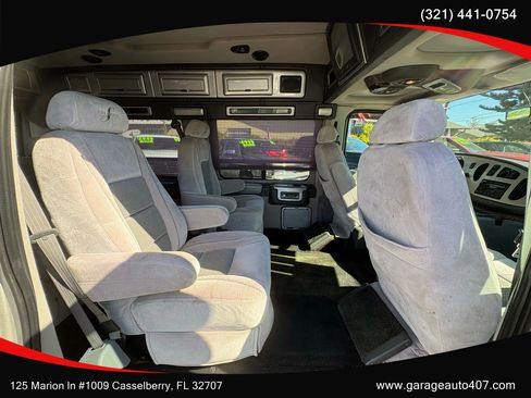 Used 2003 Ford E-150 and Econoline 150 Commercial Van 3D image 30