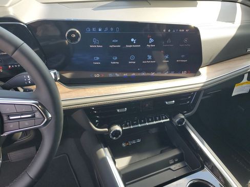 New 2026 Chevrolet Suburban High Country w/ Sun And Tow Package RWD image 24