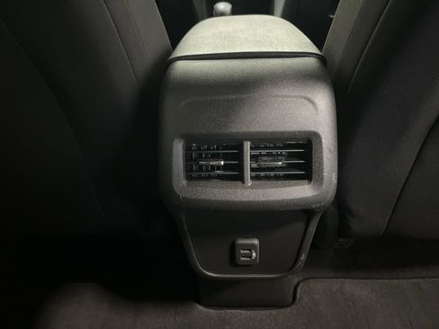 Used 2022 Chevrolet Equinox LT AWD/4WD image 25