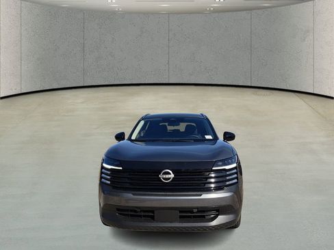 Used 2026 Nissan Kicks SV image 2