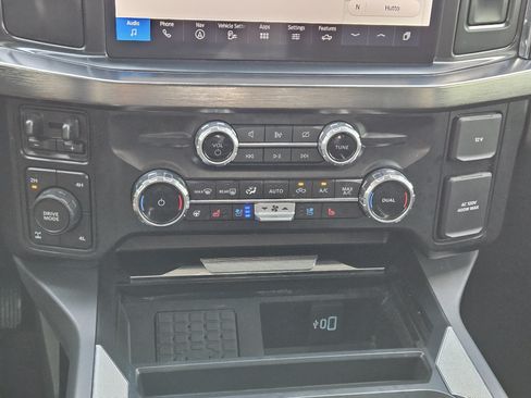 Used 2024 Ford F250 Lariat w/ Chrome Package AWD/4WD image 20