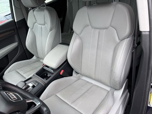 Used 2018 Audi Q5 2.0T Premium Plus w/ Premium Plus Package AWD/4WD image 6