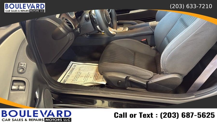 Used 2011 Chevrolet Camaro LS RWD image 21