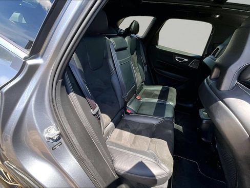 Used 2018 Volvo XC60 T6 R-Design w/ Convenience Package AWD/4WD image 25