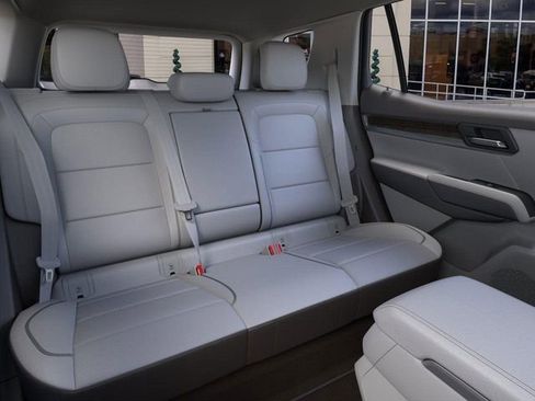 New 2026 GMC Terrain Denali w/ LPO, Black Badging Package image 17