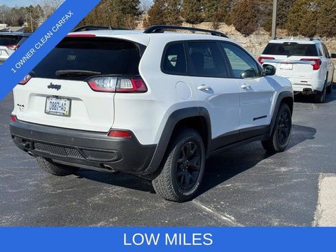 Used 2020 Jeep Cherokee Latitude image 3