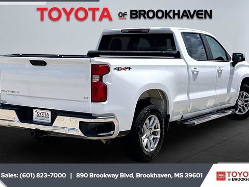 Used 2023 Chevrolet Silverado 1500 LT AWD/4WD image 11