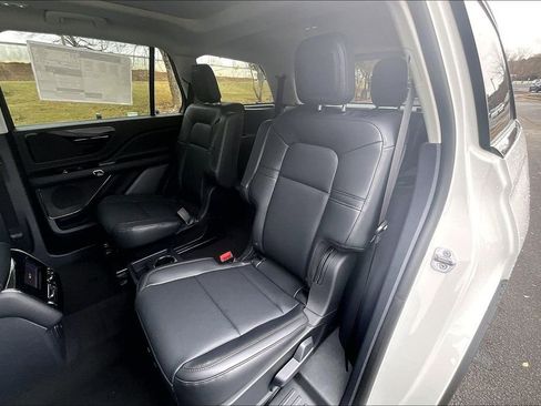 New 2026 Lincoln Aviator 2WD image 10