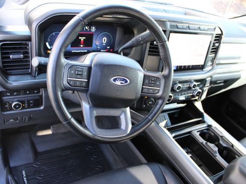 Used 2023 Ford F350 Lariat w/ Chrome Package image 9