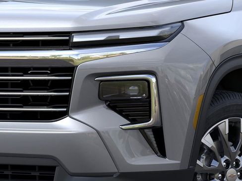 New 2026 Chevrolet Traverse LT w/ Sun and Wheel Package AWD/4WD image 10