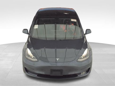 Used 2021 Tesla Model 3 Standard Range Plus image 2