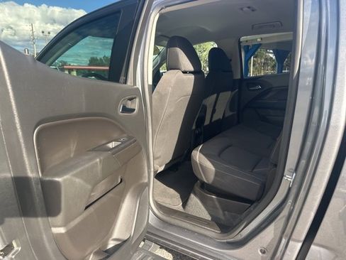 Used 2022 Chevrolet Colorado LT w/ LT Convenience Package image 28