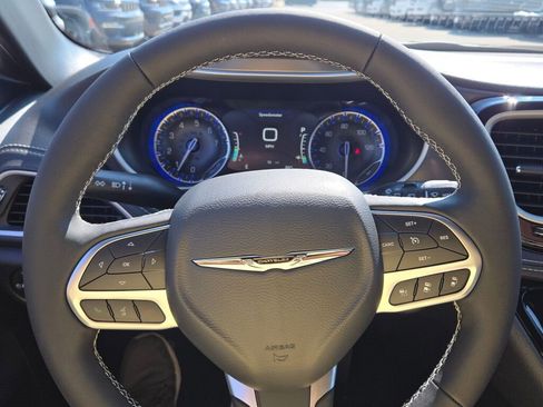 New 2026 Chrysler Pacifica Select image 31