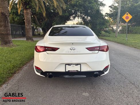 Used 2017 INFINITI Q60 2.0t image 6