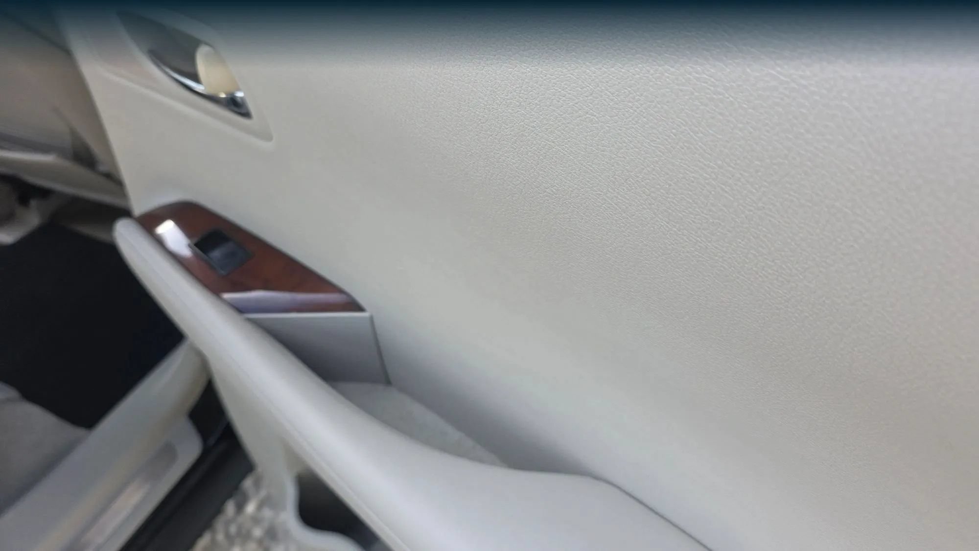 Used 2011 Lexus RX 350 2WD w/ Premium Pkg image 35