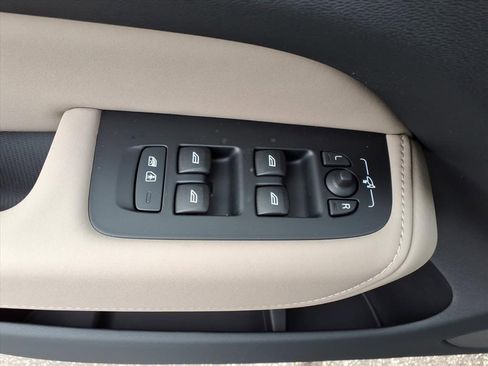 New 2026 Volvo XC60 B5 Plus w/ Protection Package Premier image 12