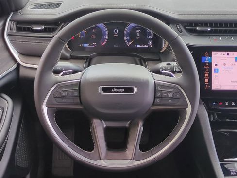 New 2026 Jeep Grand Cherokee Altitude AWD/4WD image 24